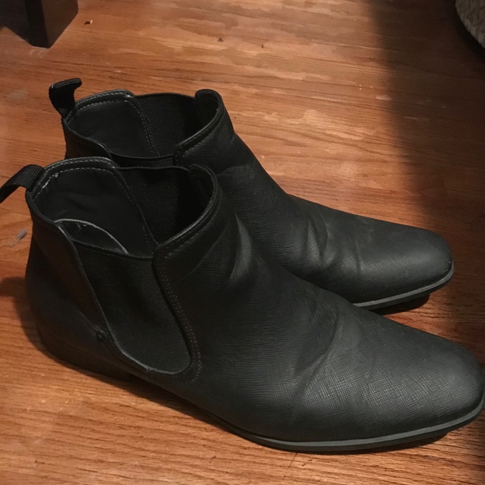 Guess Chelsea Boots